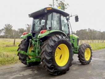 2012 John Deere 5085M PowrReverser Agricultural Farm Tractor