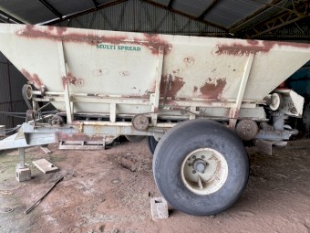 Marshall 810 Spreader