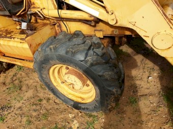 Cat 428B Backhoe/Loader | Farm Tender