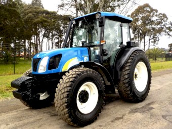 2014 New Holland T4030 Deluxe 4x4 Agricultural Farm Tractor