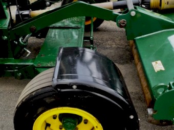 2016 Late Model Major 8400 GR PTO Winged Wide Area Rotary Turf Mower/Slasher