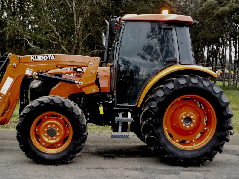 2017 Kubota M8540 4x4 Agricultural Farm Tractor with FEL
