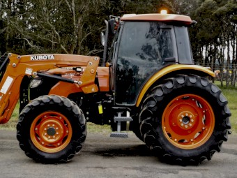 2017 Kubota M8540 4x4 Agricultural Farm Tractor with FEL