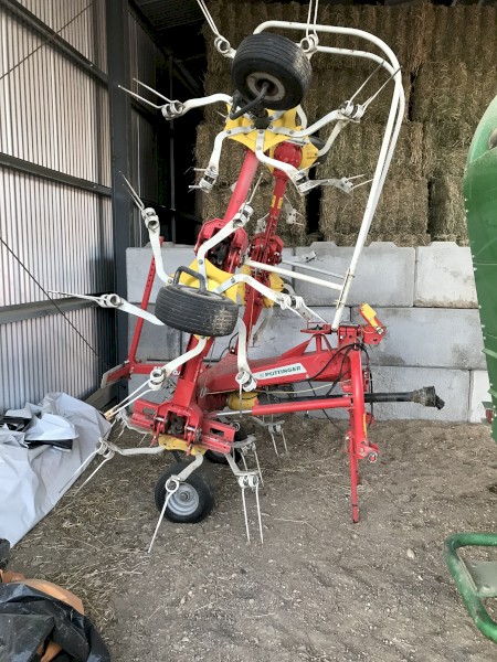 Pottinger Tedder HIT 6.69 Rotary Tedder