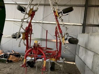 Pottinger Tedder HIT 6.69 Rotary Tedder