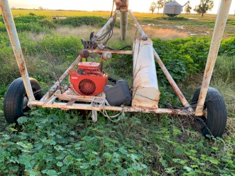 Normoyle 40' x 9" Hydraulic Grain Auger