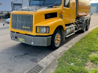 International S2600 Watercart