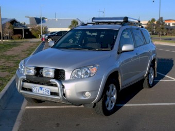 2008-TOYOTA-RAV4-CRUISER-4x4