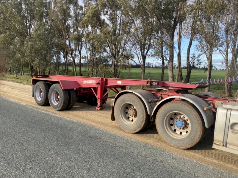 20' Barker Skel Trailer