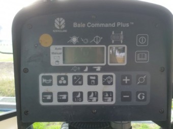 2006 New Holland Round Baler BR750A