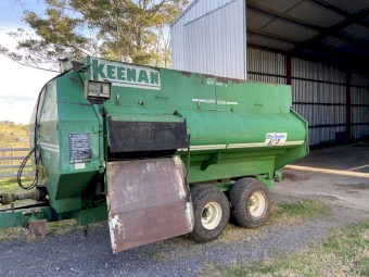 1996 Keenan Easi-Feeder 140 Feed Mixer with Scales