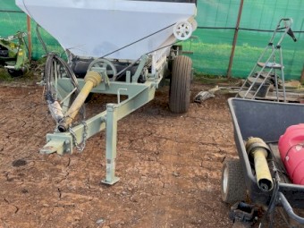 Marshall 825t Spreader