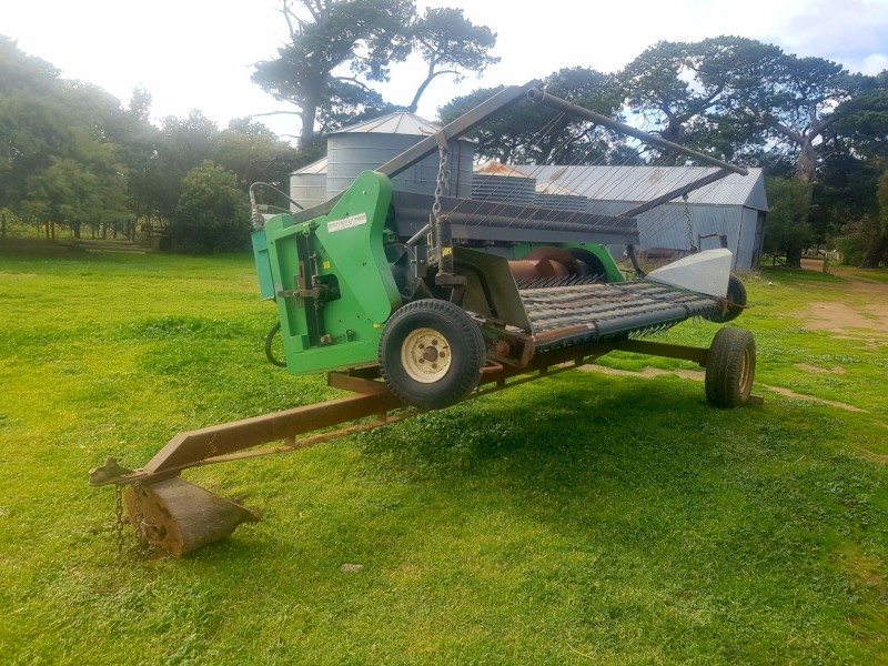 Smale 12ft Canola Pickup Front