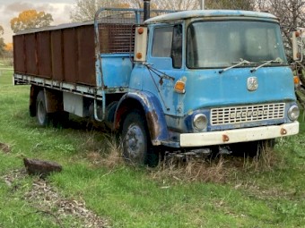 1974 20ft. Tipping Tray Bedford Truck
