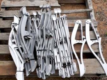 Crop Lifters suit Case 1010 Front