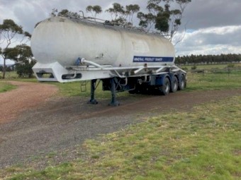 Holmwood Pneumatic Tanker