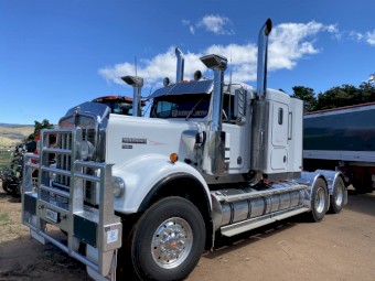 1986 Kenworth W 924 Prime Mover