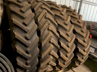Goldacres G6 tyres and rims 380/90R46   X4
