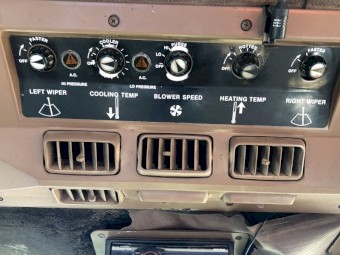 1988 John Deere 4250 FWA FEL Tractor