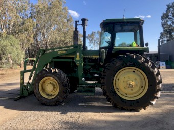 1988 John Deere 4250 FWA FEL Tractor