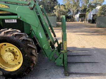 1988 John Deere 4250 FWA FEL Tractor