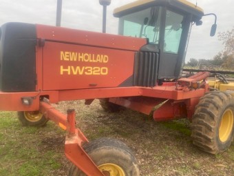 New Holland HW320 Windrower 18 foot Haybine 2300 Front