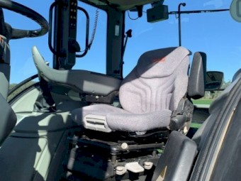 Valtra T151 with 2650hrs