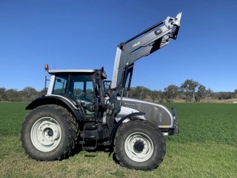 Valtra T151 with 2650hrs