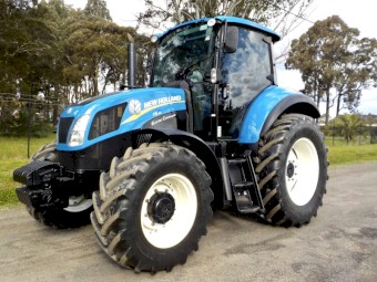 2015 New Holland T5.95 Electro-Command 4x4 Agricultural Farm Tractor