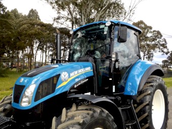 2015 New Holland T5.95 Electro-Command 4x4 Agricultural Farm Tractor