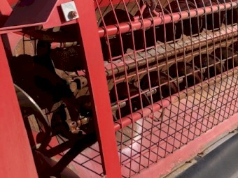 1071 Wheatheart Swing Away Auger