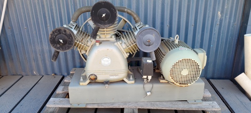 Champion Compressor 52cfm