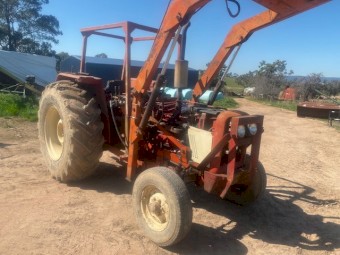 International 574 Tractor & Loader