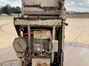 Stevlyon- Standard Woolpress