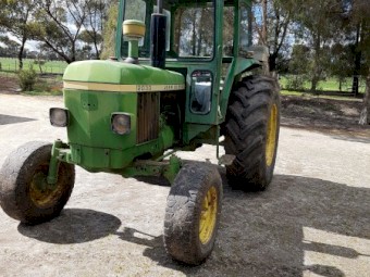 John Deere 2030 Tractor