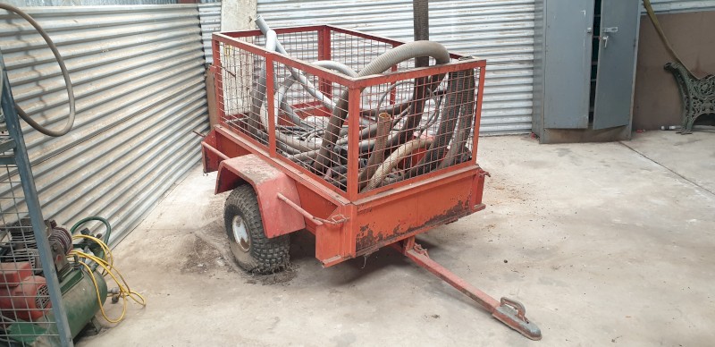 Calf trailer 