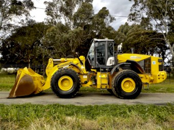6/2015 Kawasaki 90Z-7 4x4 Articulated Wheel Loader. 25 Tonne. Ex-Council