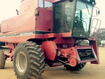 Case 1688 & 30 ft Honey Bee Draper Front