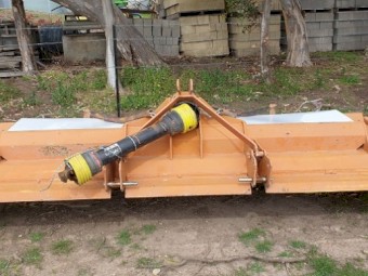 Howard Trimax Pasture Topper