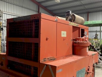 Sullair Harvest Compressor 1050 DP 