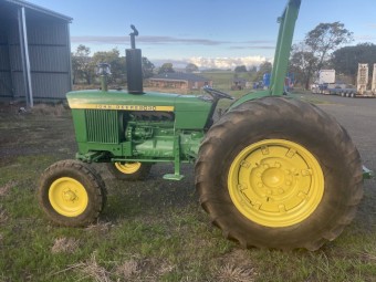 John Deere 2030 Tractor