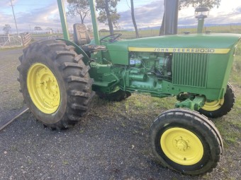 John Deere 2030 Tractor