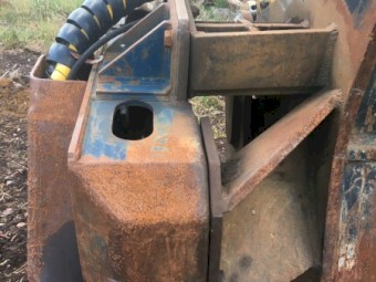 Caterpillar 320B wrecking