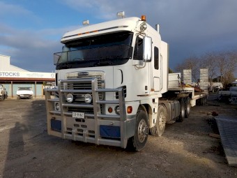 2009 Freightliner Argosy 8 x 4 Prime Mover