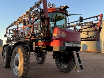 2008 Case IH Patriot 4420 Self Propelled Boom Spray