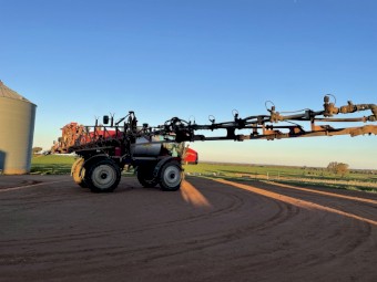 2008 Case IH Patriot 4420 Self Propelled Boom Spray