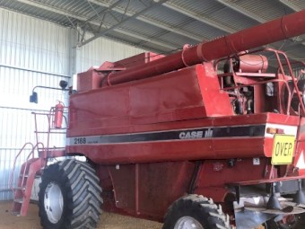 1995 Case 2188 Header and 35ft Draper Front