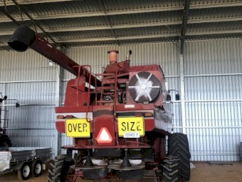 1995 Case 2188 Header and 35ft Draper Front