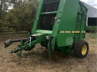 John Deere 435 Round Baler