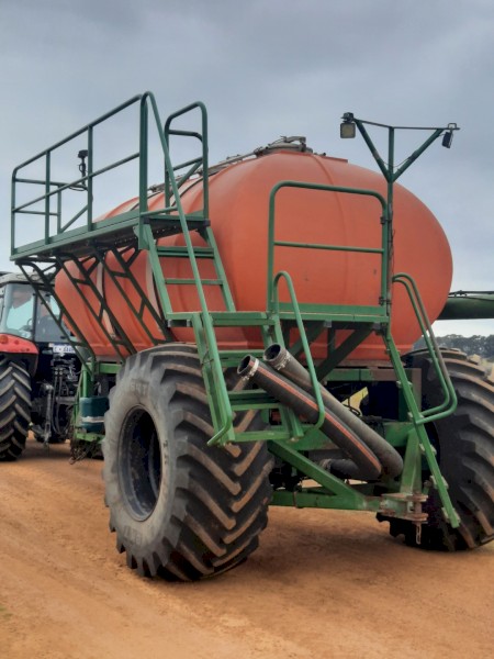 2005 DBS Ausplow 13000L Air Cart